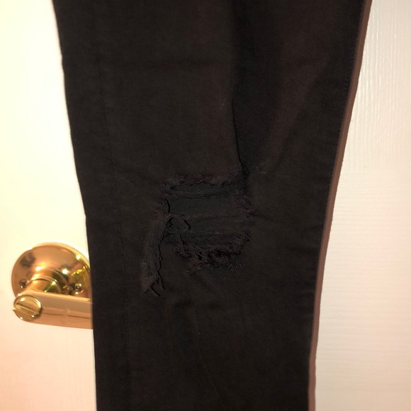 American Eagle Skinny Jeans - Colour : Black - Size : 8 - Picture 3 of 6